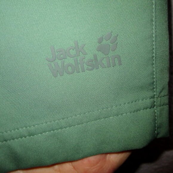 Jack Wolfskin ACTIVATE Bermuda Size L SHORTS Light ZIP POCKET Stretch HIGH RISE - Picture 5 of 12